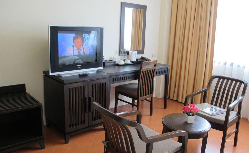 La De Bua Hotel Patong Eksteriør billede