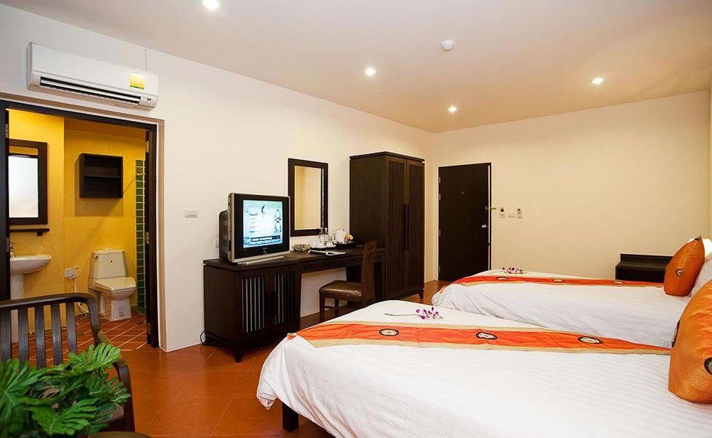 La De Bua Hotel Patong Eksteriør billede