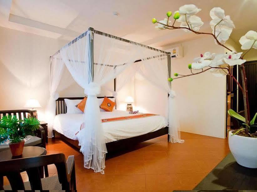 La De Bua Hotel Patong Eksteriør billede